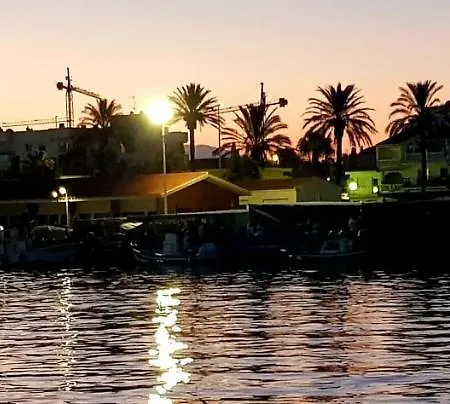 Stor Vaning I Caleta Hamn *